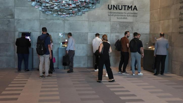 İstanbul - Yabancı basın mensupları Hafıza 15 Temmuz Müzesi'ni ziyaret etti