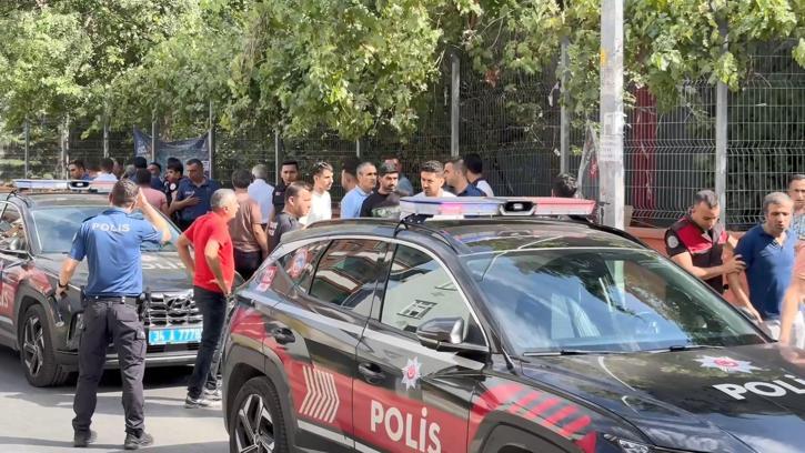 İstanbul-Küçükçekmece’de akrabalar arasında silahlı kavga; 1’i ağır 10 yaralı