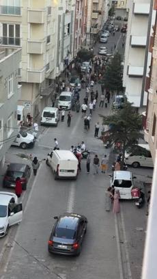 İstanbul-Esenyurt’ta 2 kişinin yaralandığı silahlı saldırı anları kamerada