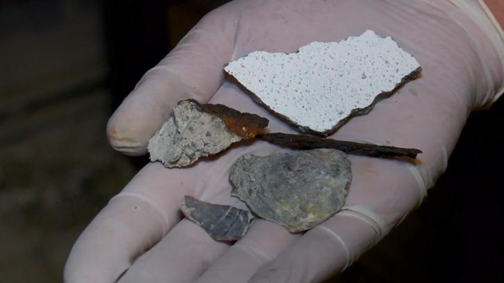 İstanbul - Güngören'de tedirgin eden görüntü: Tavan betonu döküldü midye kabukları ortaya çıktı