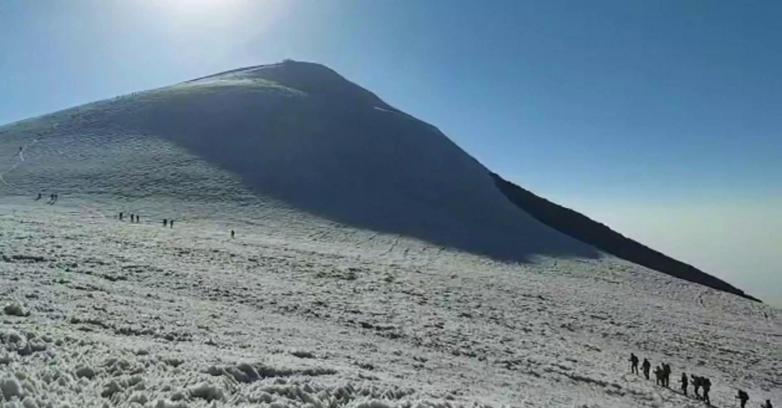 Ağrı Dağı’na tırmanacak gruplara profesyonel dağcı ve ilk yardım bilgisine sahip personel şartı
