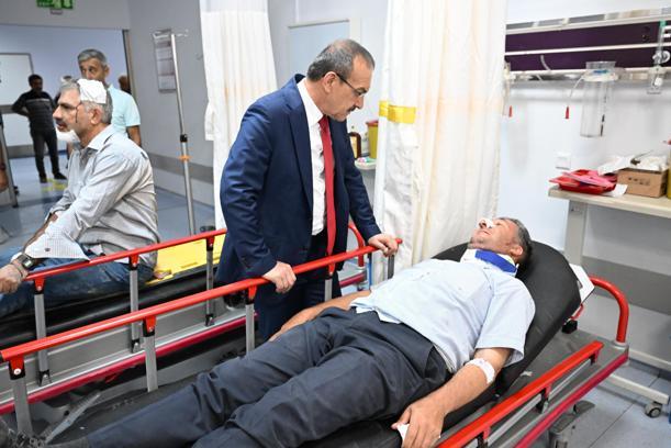 Malatya'da yolcu otobüsü devrildi; 3'ü ağır 26 yaralı (3)