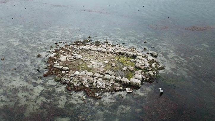 Sapanca Gölü'nde sular çekilince tarihi kilise ortaya çıktı