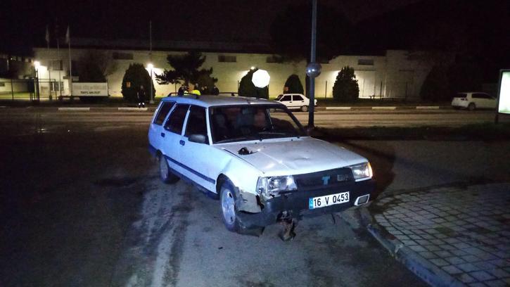 Bursa'da otomobil ile motosiklet çarpıştı: 1 yaralı