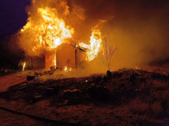 Kahramanmaraş'ta, depoda çıkan yangında 70 ton buğday küle döndü