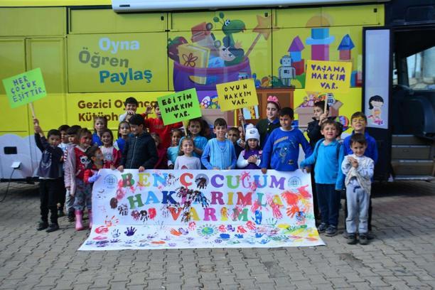 Muğla'da çocuklar için 'Gezici Oyuncak Kütüphanesi'