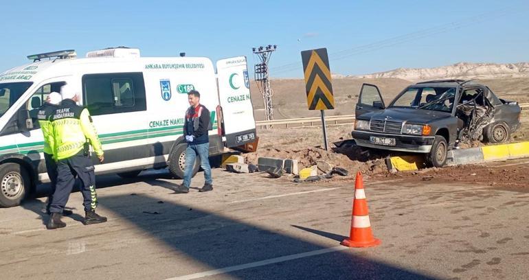 Otomobil ile hafif ticari araç çarpıştı: 1 ölü