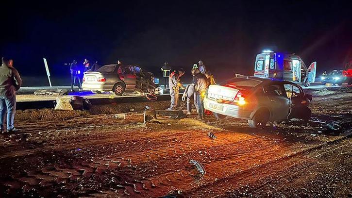 Kırıkkale'de iki otomobil çarpıştı: 1 ölü, 6 yaralı