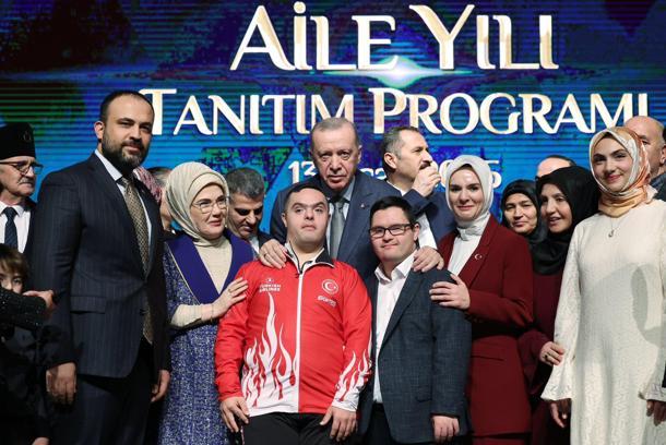 Emine Erdoğan'dan 'Aile Yılı' paylaşımı