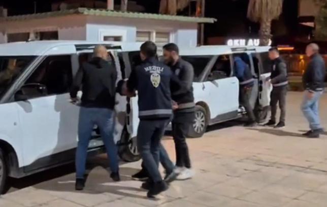 Mersin'de kapkaç şüphelileri yakalandı