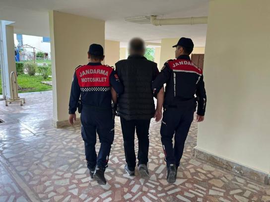 Mersin'de fuhuş operasyonu: 2 gözaltı