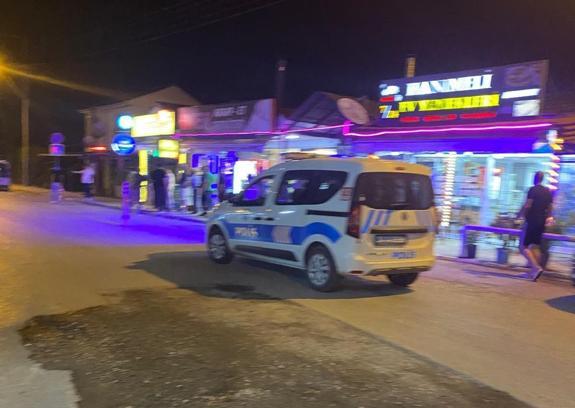 Sakarya’da hareket halindeki araçtan havaya ateş açıldı