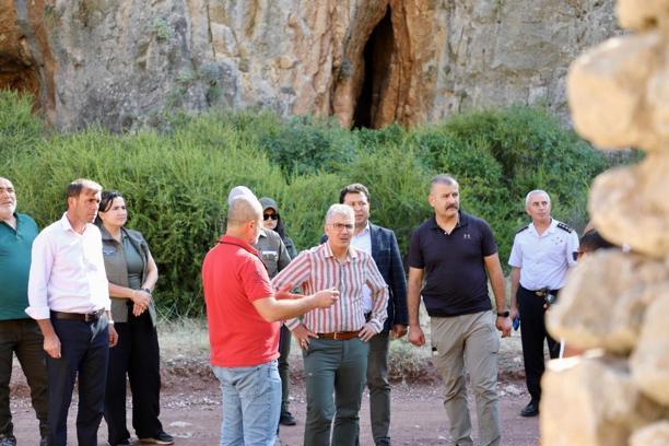 Vali Çelik, Emli Vadisi’nde incelemelerde bulundu