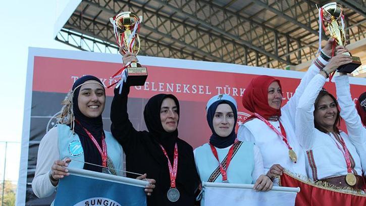 Sivas'ta düzenlenen Açık Hava Puta Şampiyonası madalya ve kupa töreniyle sona erdi