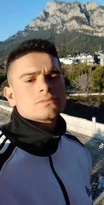 Duvara çarpan motosikletin sürücüsü öldü