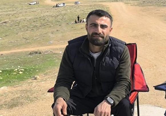 Otomobille çarpışan motosikletin sürücüsü öldü