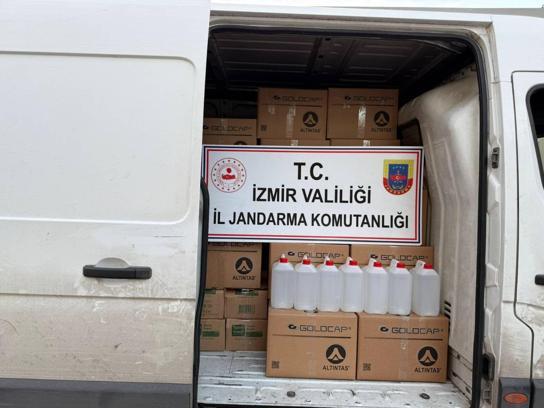 İzmir’de 1 ton etil alkol ele geçirildi