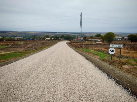 Edirne’de 6 kilometrelik yol bakanlığın desteğiyle asfaltlandı