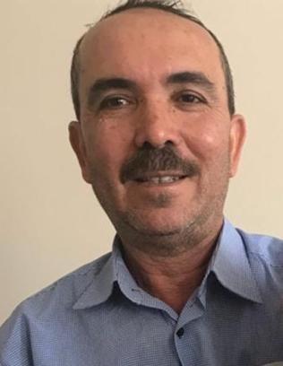 Devrilen traktörünün altında hayatını kaybeden emekli öğretmen, son yolculuğuna uğurlandı