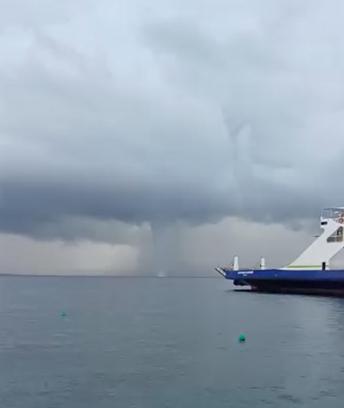 Çanakkale'de hortum kamerada