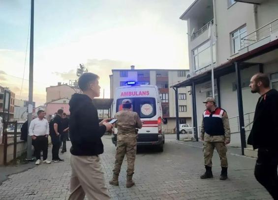 Asansör boşluğundan düşen inşaat işçisi öldü