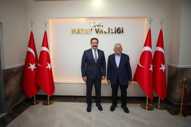 Hatay Valisi Masatlı’ya Kayseri Büyükşehir Belediye Başkanı Büyükkılıç’ı kabul etti