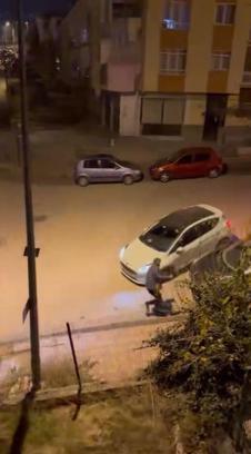 Drift atan sürücü, kendini uyaranları ezmeye çalıştı; ehliyeti daimi olarak iptal edildi