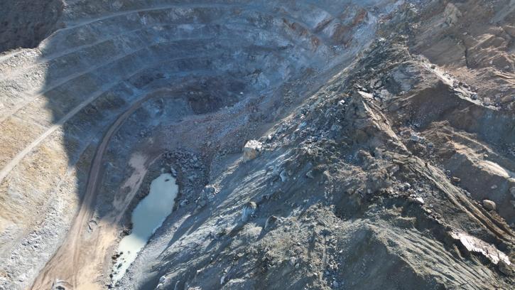 Sivas'ta göçük altında kalan şantiye müdürü aranıyor (2)