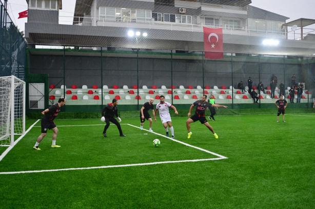 Hatay’da emniyet personeli arasında halı saha turnuvası
