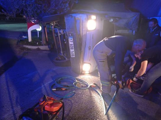 Balıkesir’de kamyon ile kamyonetin çarpıştı; 1 ölü 1 yaralı