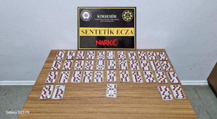 Kırşehir’de uyuşturucu ticaretine 2 gözaltı