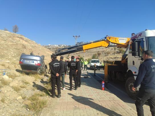 Şırnak'ta takla atan otomobilin sürücüsü yaralandı
