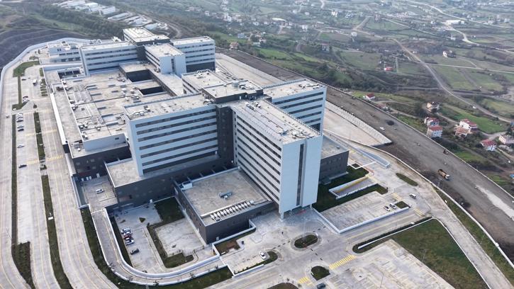 İl Sağlık Müdürü Uras: Şehir hastanemiz Karadeniz için tam bir sağlık üssü