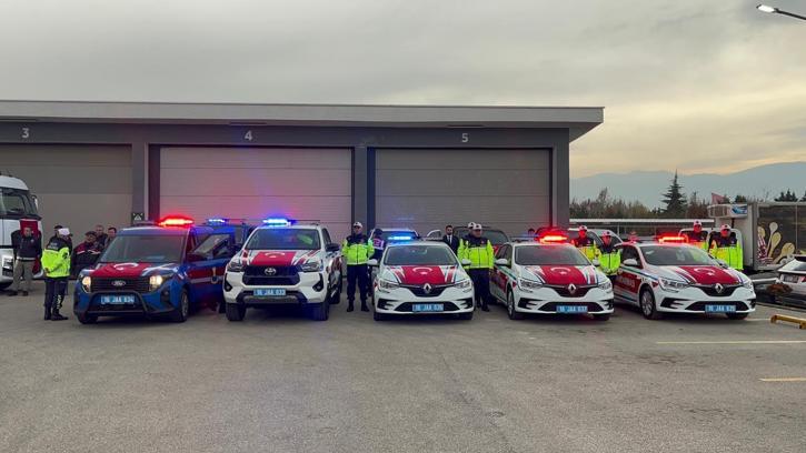 Bursa'da polise ve jandarmaya 119 araç teslim edildi