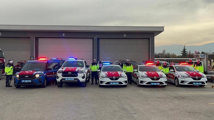 Bursa'da polise ve jandarmaya 119 araç teslim edildi