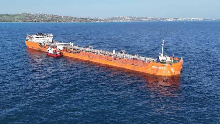 Saldırıya uğrayan Rus tankeri ‘Mıdvolga-2’, Sinop açıklarında incelemeye alındı