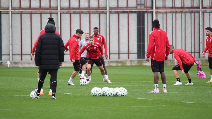 Samsunspor, AEK maçının hazırlıklarını tamamladı