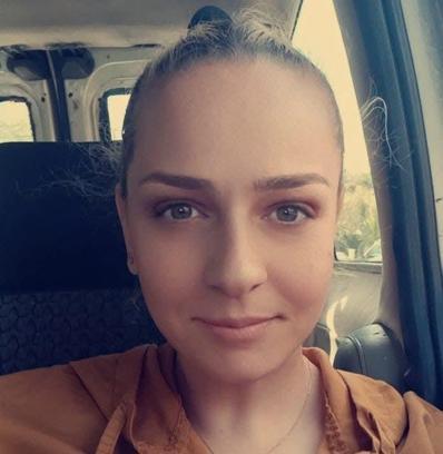 Otomobil, şarampole devrildi; 1 ölü, 1 yaralı