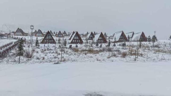 Yıldız Dağı, kar yağışıyla beyaza büründü