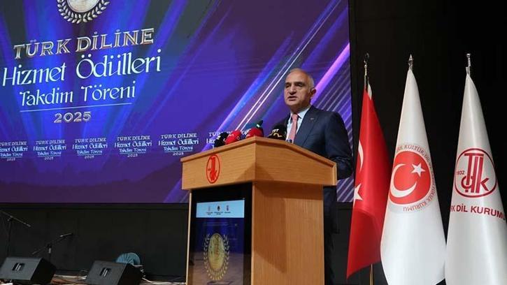 'Türk Diline Hizmet Ödülleri' sahiplerini buldu