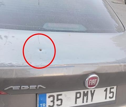 Mardin’de park halindeki otomobile yorgun mermi isabet etti