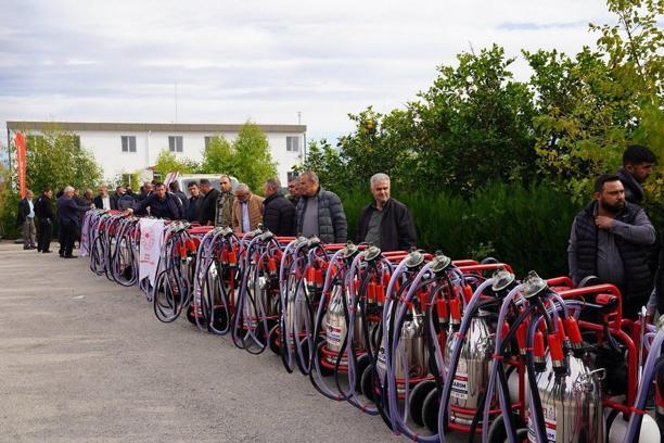 Osmaniye’de 122 üreticiye 3,3 milyon liralık ekipman desteği