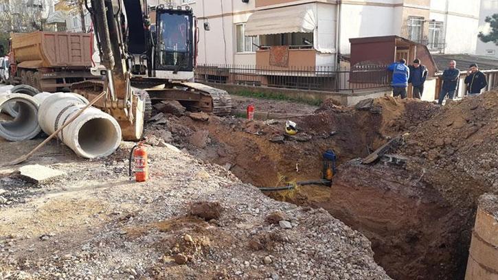 Altyapı çalışmasında doğalgaz hattında sızıntı: 3 sokak ve bir cadde üzerinde kesinti yaşandı