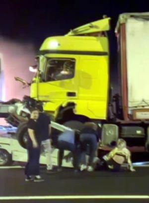 İrem’in bacaklarını kaybettiği kazada TIR şoförü: Arızaya bakmak için indiğimde araç hareket etti