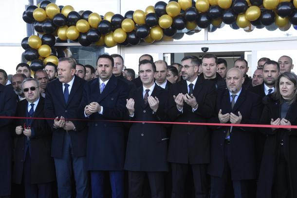 Bitlis’te şehirlerarası otogar hizmete açıldı