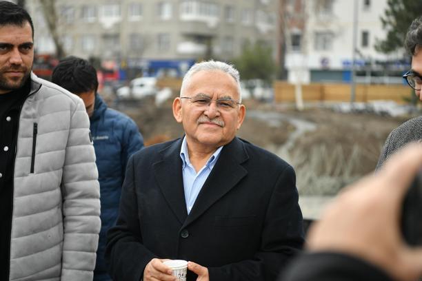 Başkan Büyükkılıç, katlı kavşak projesini inceledi