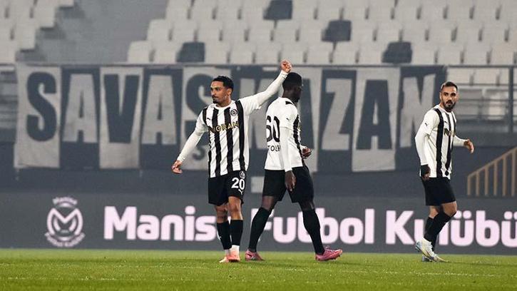 Manisa FK pes etmedi