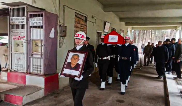 Kıbrıs gazisi son yolculuğuna uğurlandı