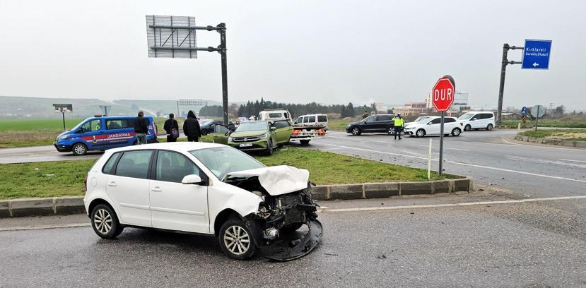 Edirne’de otomobiller çarpıştı; 7 yaralı