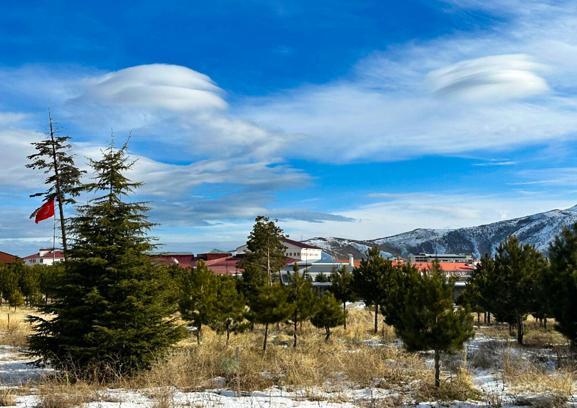 Bitlis semalarında mercek bulutları görüntülendi